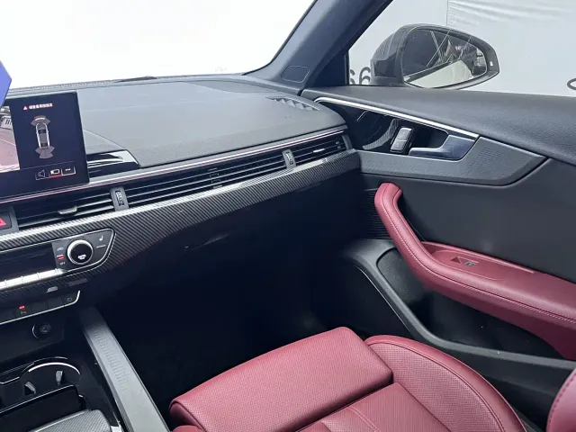 Audi A4L — Фото автомобиля 6