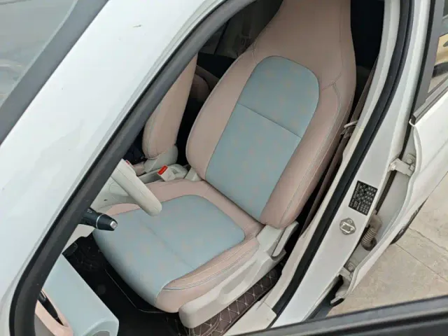 Leapmotor T03 — Фото автомобиля 14