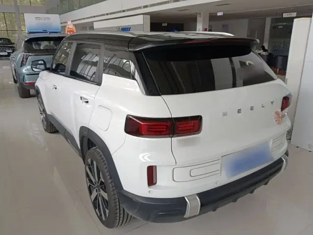 Geely ICON — Фото автомобиля 4
