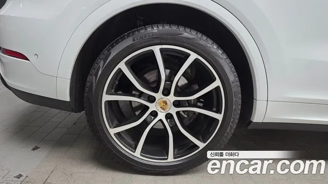 Porsche Cayenne PO536 — Фото автомобиля 5
