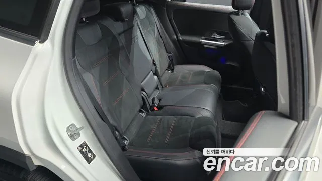 Mercedes-Benz GLA-Class H247 — Фото автомобиля 17