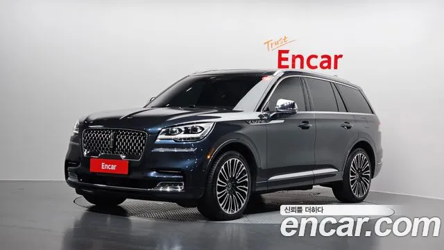 Фотография автомобиля — Lincoln Aviator