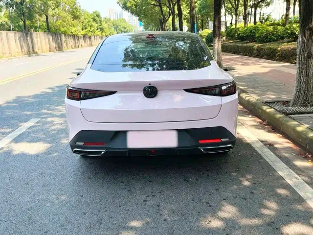 Changan Lamore — Фото автомобиля 5
