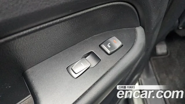 KG_Mobility_Ssangyong Rexton Новый Rexton Sport Khan Дизель 2.2 4WD — Фото автомобиля 27