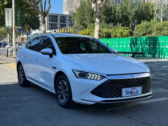 BYD Qin PLUS — Фото автомобиля 3