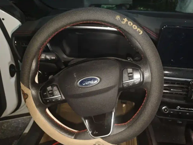 Ford Focus — Фото автомобиля 6