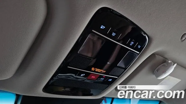 Hyundai Grandeur Grandeur (GN7) 3.5 Бензин 2WD — Фото автомобиля 17