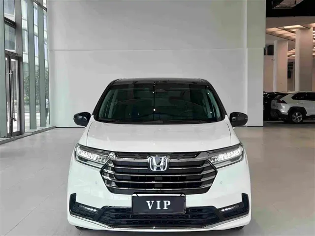 Honda Odyssey — Фото автомобиля 2