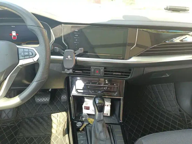 Volkswagen Passat — Фото автомобиля 13