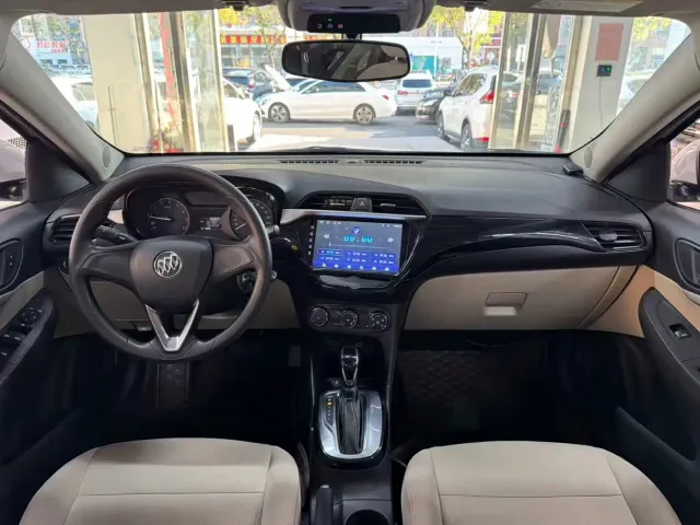 Buick Excelle — Фото автомобиля 9