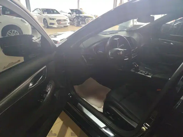 Cadillac CT5 — Фото автомобиля 11