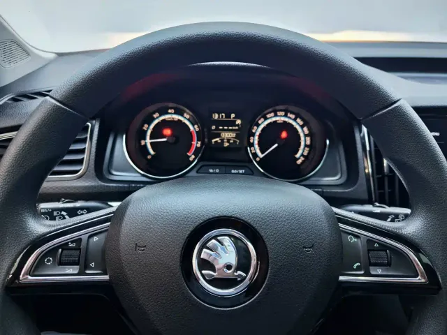Škoda Kamiq 2022 1.5L Automatic Comfort Edition — Фото автомобиля 16