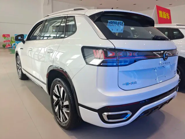 Volkswagen Tayron — Фото автомобиля 3