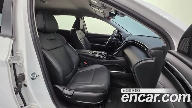 Hyundai Tucson Tucson (NX4) Дизель 2.0 2WD — Фото автомобиля 10