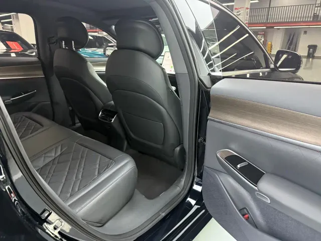 Changan Qiyuan A07 — Фото автомобиля 18