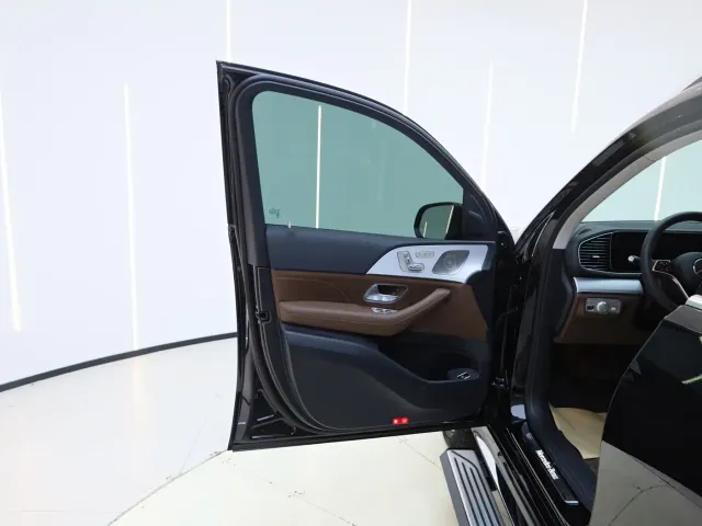 Mercedes-Benz GLS-Class — Фото автомобиля 8