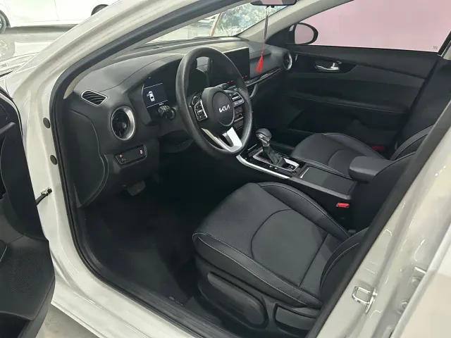 Kia K3 — Фото автомобиля 6