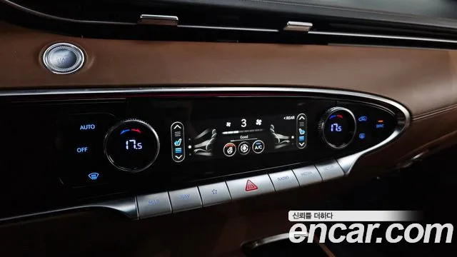 Genesis GV70 — Фото автомобиля 27