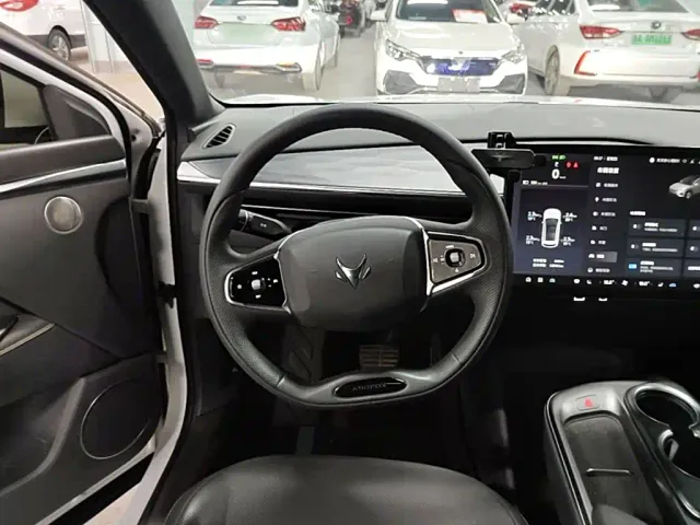Arcfox Alpha T5 — Фото автомобиля 10