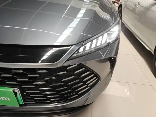 BYD Qin PLUS — Фото автомобиля 23