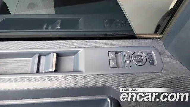 Kia PV5 — Фото автомобиля 26