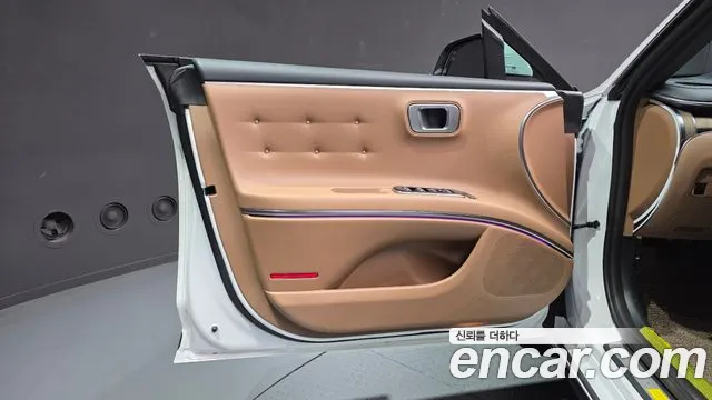Hyundai Grandeur GN7 — Фото автомобиля 13