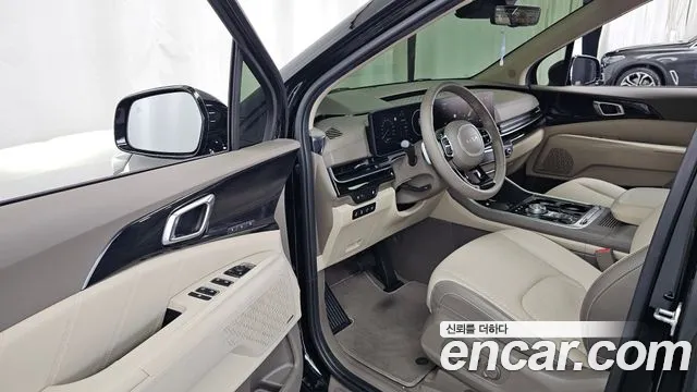 Kia Carnival Generation 4 — Фото автомобиля 10