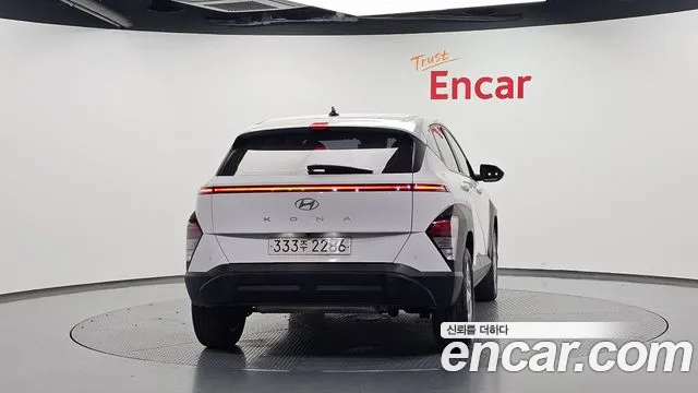 Hyundai Kona — Фото автомобиля 4