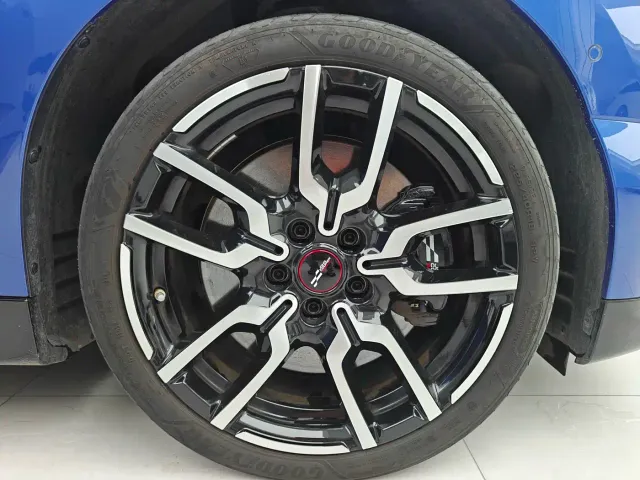 MINI Cooper — Фото автомобиля 23