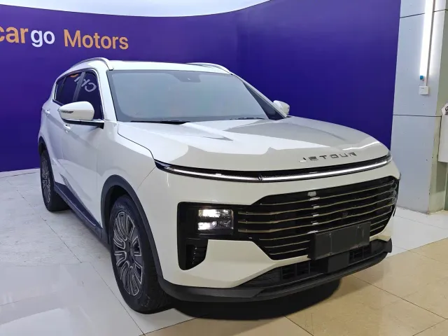 Jetour X70 Plus — Фото автомобиля 2