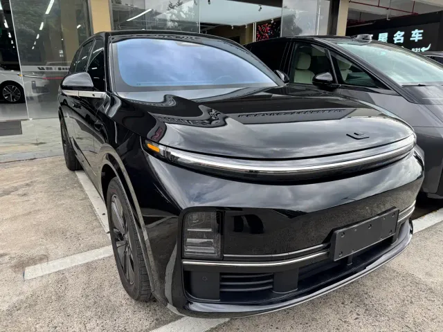 Li Auto L7 — Фото автомобиля 3