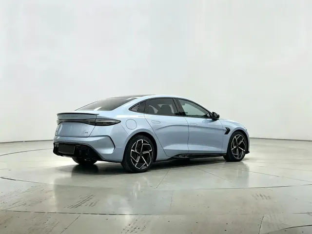 BYD Seal — Фото автомобиля 9