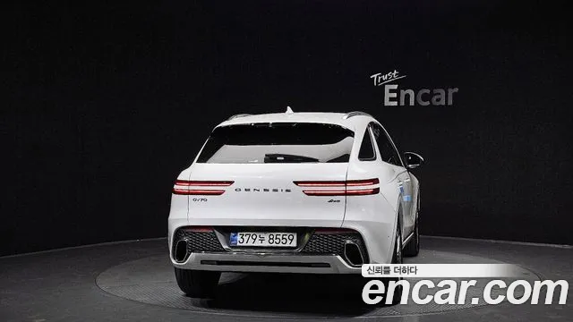 Genesis GV70 — Фото автомобиля 4