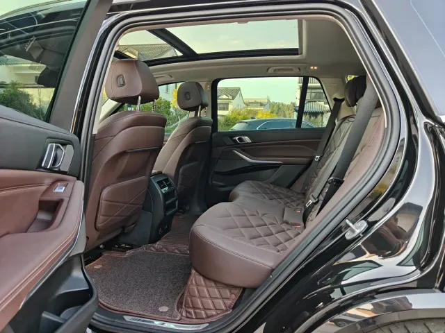 BMW X5 — Фото автомобиля 10