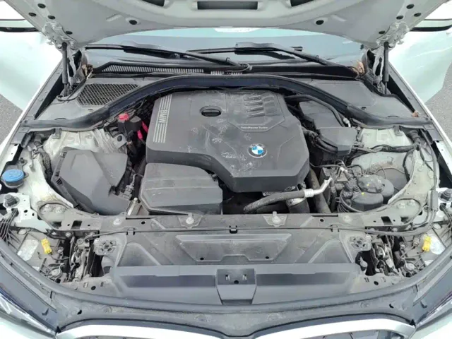BMW 3 Series — Фото автомобиля 24