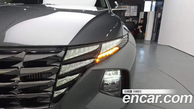 Hyundai Tucson Tucson (NX4) Бензин 1.6 турбо 2WD — Фото автомобиля 6