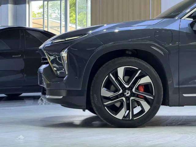 Nio EC6 — Фото автомобиля 5