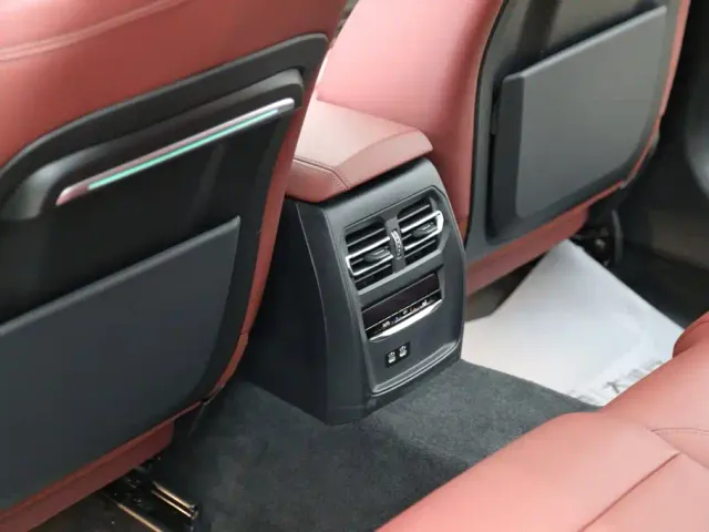 BMW 3 Series — Фото автомобиля 19