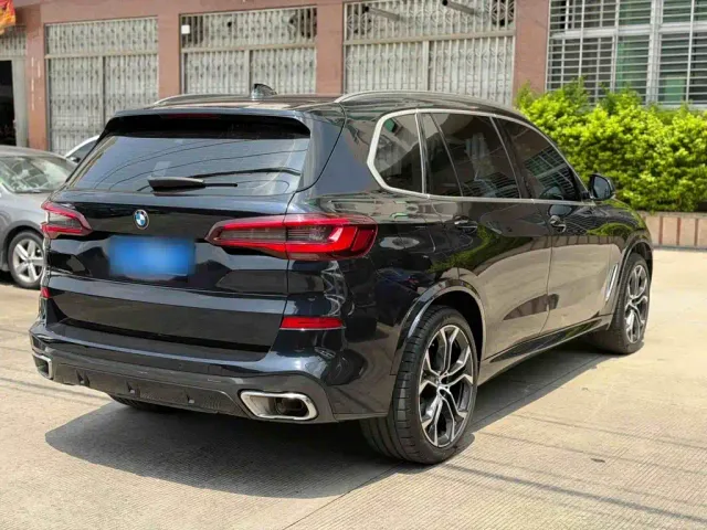 BMW X5 — Фото автомобиля 6