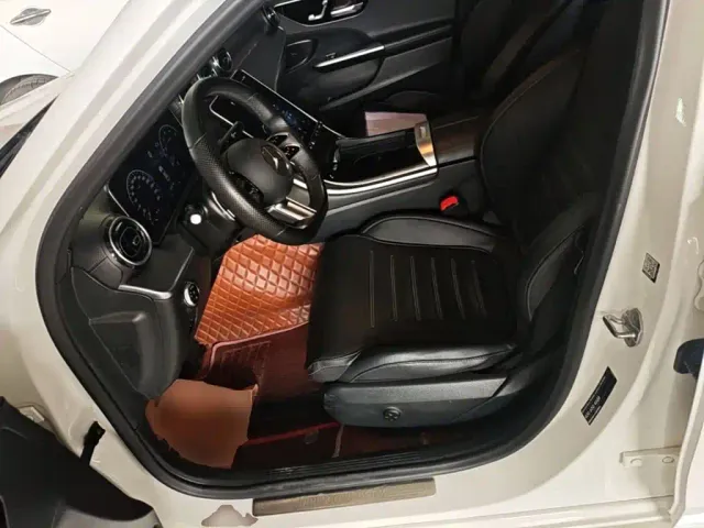 Mercedes-Benz C-Class — Фото автомобиля 14