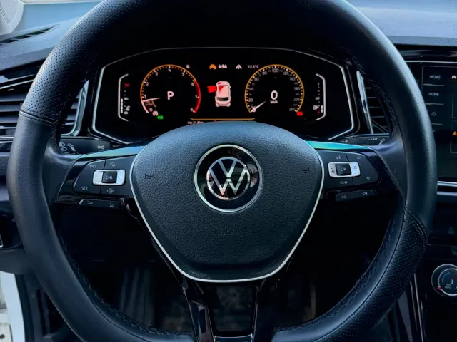 Volkswagen T-Roc — Фото автомобиля 14
