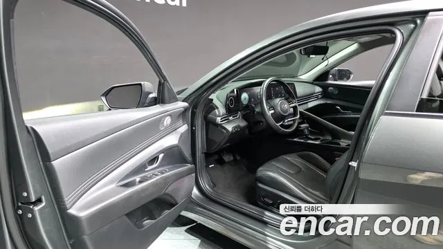 Hyundai AVANTE Avante (CN7) — Фото автомобиля 9