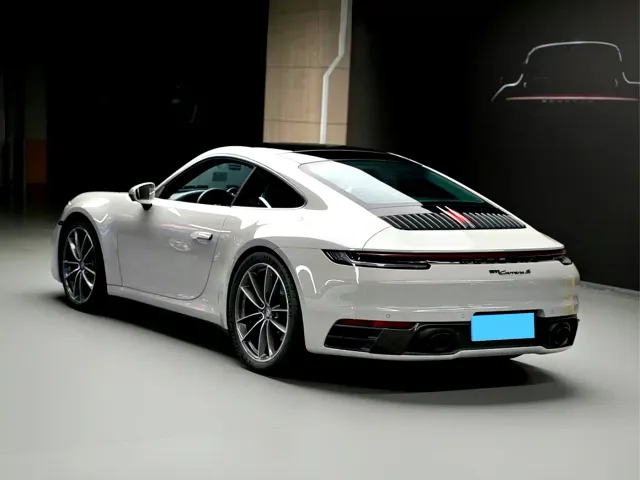 Porsche 911 — Фото автомобиля 5