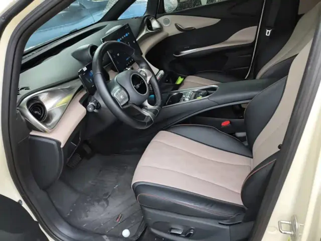 BYD Dolphin — Фото автомобиля 14