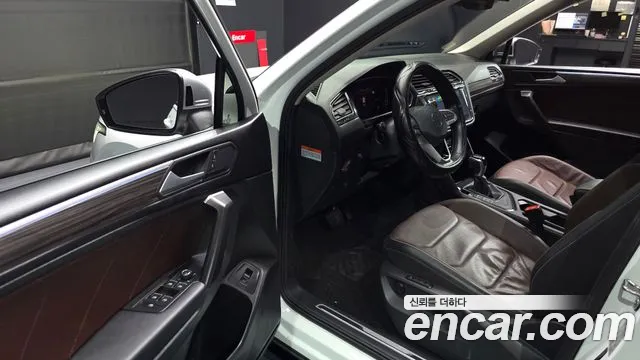 Volkswagen Tiguan — Фото автомобиля 2
