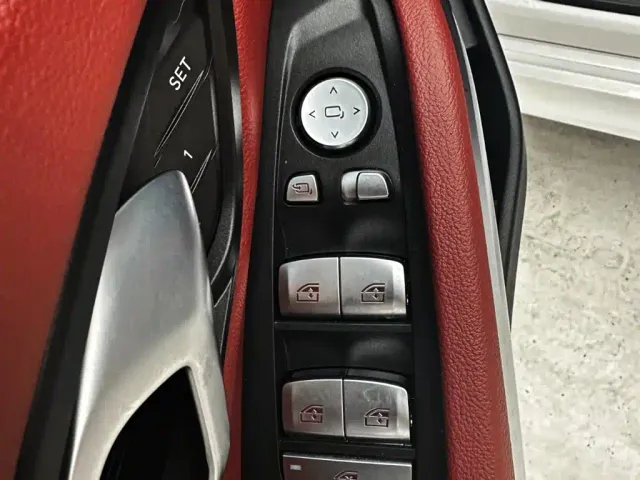 BMW 3 Series — Фото автомобиля 22