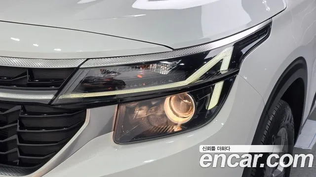 Kia Seltos — Фото автомобиля 7
