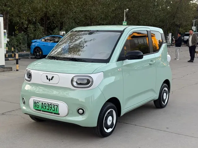 Фотография автомобиля — Wuling Hongguang Mini EV