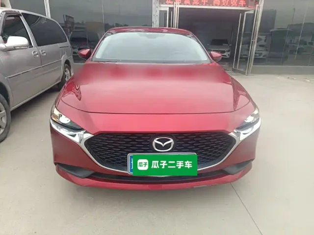 Mazda Axela — Фото автомобиля 2