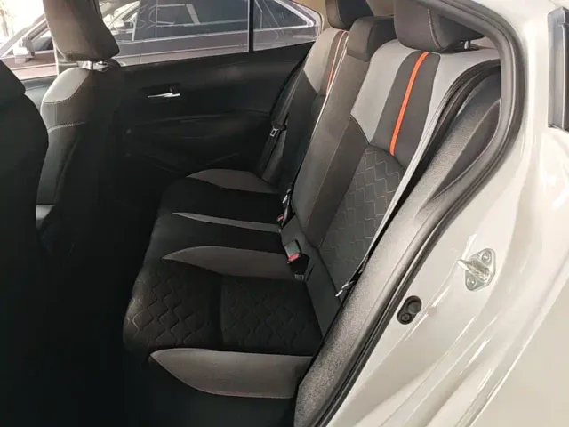 Toyota Corolla — Фото автомобиля 16